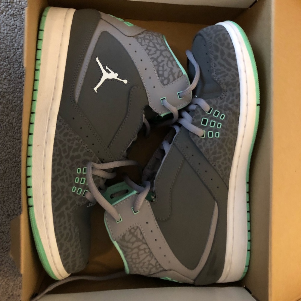 Air Jordan’s 1 Flight (8.5 in men & 9.5 in women)